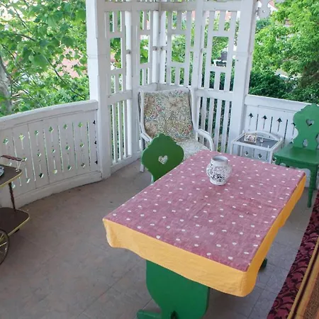Succa Hostel *